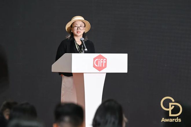 之星」颁奖典礼（民用家具展专场）盛大举办凯发K8登录CIFF广州 2025「华钻