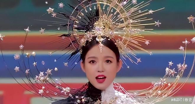 门怀孕6个月上春晚站C位真人生赢家凯发k8网站艳压奚梦瑶拒嫁30亿豪(图14)